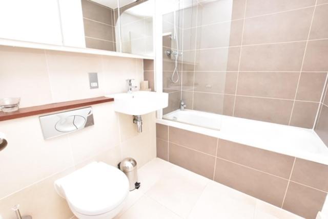 Seaview, Luxury Apartment, 2 Min Walk To Porth Beach New Quay Esterno foto