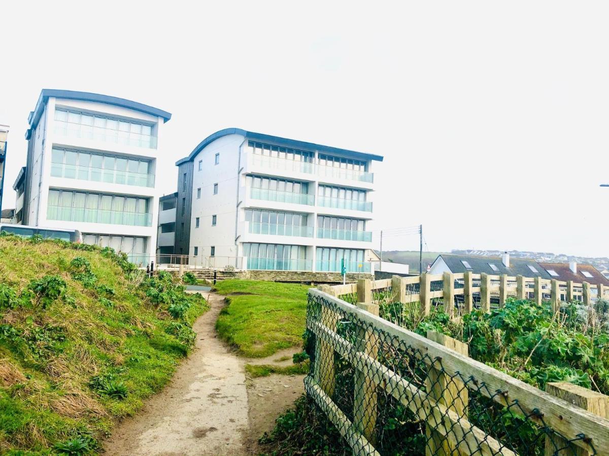 Seaview, Luxury Apartment, 2 Min Walk To Porth Beach New Quay Esterno foto