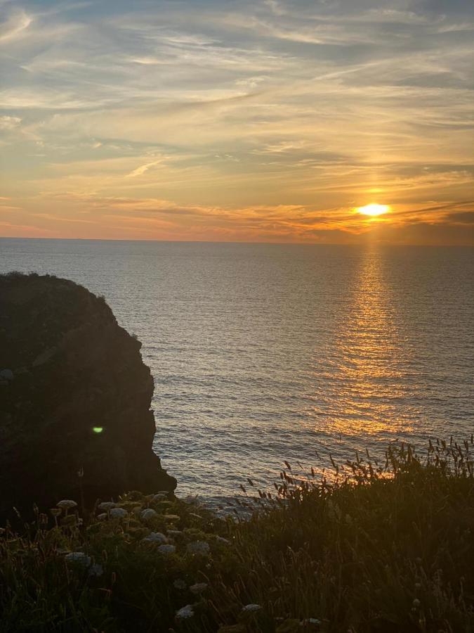 Seaview, Luxury Apartment, 2 Min Walk To Porth Beach New Quay Esterno foto